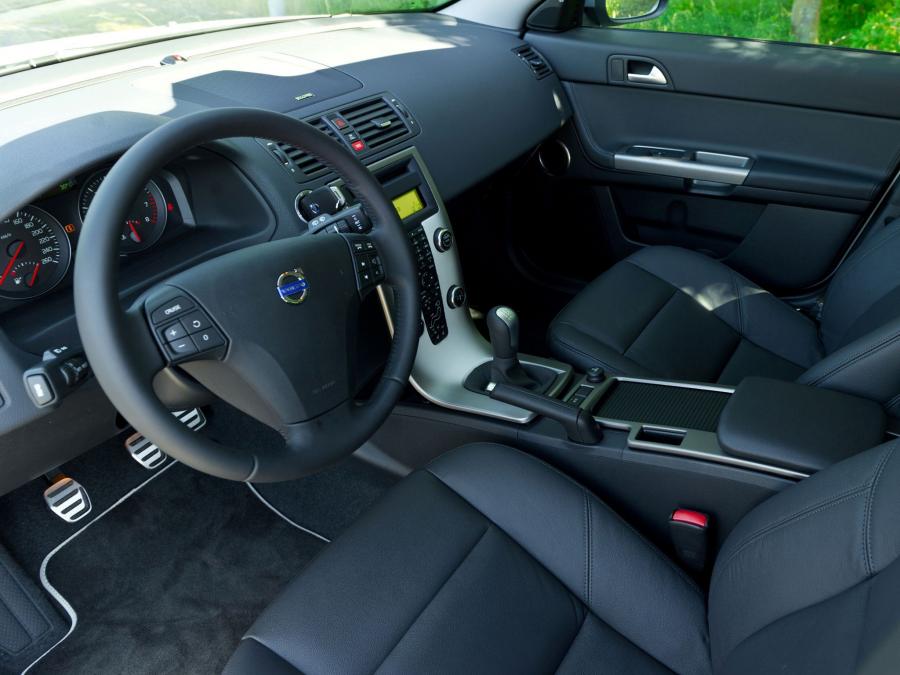  Volvo S40 Classic 2011 года  (фото 13 из 13)